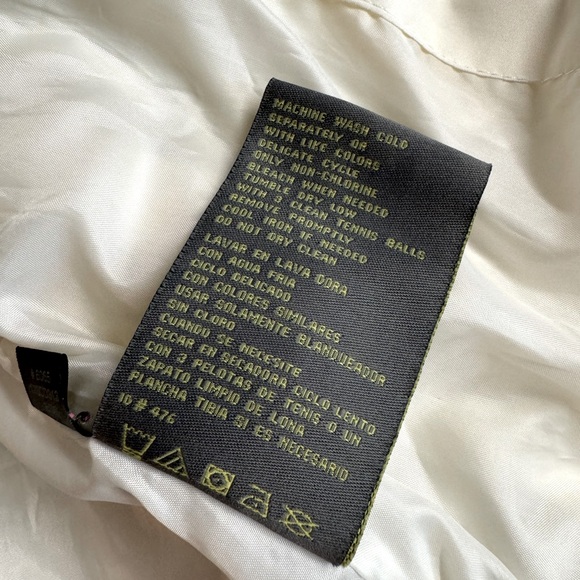 60% Down Kenneth Cole Reaction zip up cream colored puffer.Size S - Picture 4 of 9